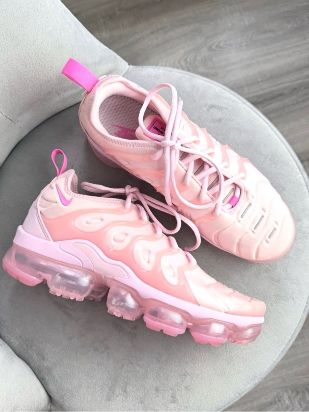 Nike Air VaporMax Plus 💅🌴 Pink Foam Running Shoes  Sneakers Sz 8 FZ3614-686 NEW